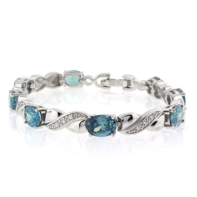 Oval Cut Green to Blue Alexandrite .925 Sterling Silver Bracelet | GemRoss