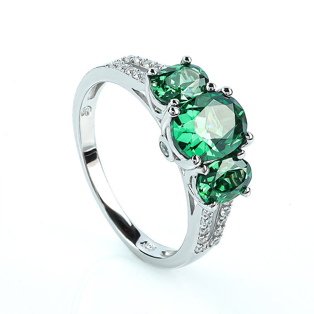 Ring with 3 Stone Alexandrite (Blue Green)