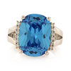 Anillo de Plata de Ley con Topacio Azul