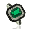 Hermoso Anillo de Plata con Piedra Preciosa de Esmeralda y Zirconias