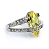 Hermoso Gran Anillo Con Piedra De Zultanita Que Cambia De Color