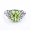 Hermoso Anillo de Plata y Zultanita Cambia Color en Corte Ovalado