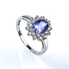 Elegante Anillo de Plata con Alejandrita Bicolor