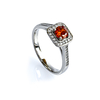 Anillo de Plata Con Opalo de Fuego Corte Princesa