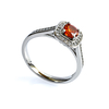 Anillo de Plata Con Opalo de Fuego Corte Princesa