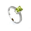 Anillo de Compromiso Corte Esmeralda Alejandrita Amarilla