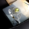 Anillo de Alejandrita Amarilla Corte Pera en Plata de Ley 925