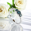 Anillo de Oro Blanco Macizo de 14K con 3 Diamantes Azules