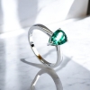 Anillo de Compromiso en Plata con Esmeralda