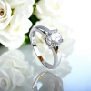 Anillo de Compromiso y Diamante Simulada