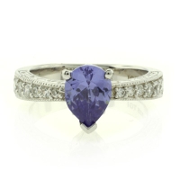 Anillo de Plata con Tanzanita de Alta Calidad