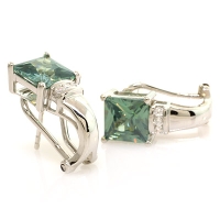 Elegantes Aretes de Plata .925 con Alejandrita Bicolor