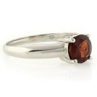 Anillo de Plata .925 con Granate Rojo
