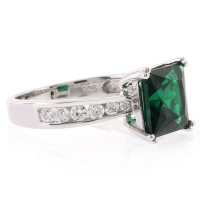 Anillo de Plata 925 con Esmeralda en Corte Cuadrado