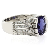Anillo de Plata con una Piedra de Tanzanita
