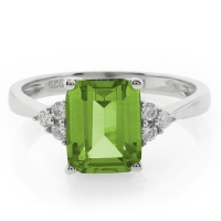 Anillo de Plata con Peridoto