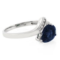 Anillo de Plata .925 con una Gema de Zafiro