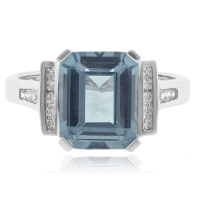 Precioso Anillo de Plata de Ley con Aguamarina