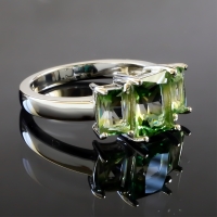Anillo de Plata .925 con 3 Gemas de Turmalina