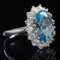 Precioso Anillo de Plata Fina con Aguamarina