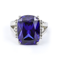 Enorme Anillo de Tanzanita en Plata .925