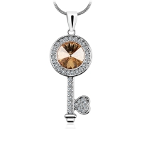 Linda Llave de Cristal Austriaco color Naranja