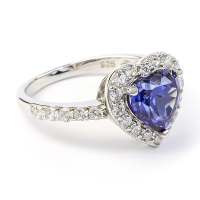 Anillo de Compromiso en Plata con Tanzanita Corazon