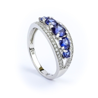 Anillo de Plata de Ley con Tanzanita