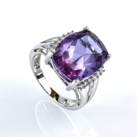 Anillo Grande de Alejandrita Con Plata de Ley