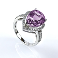 Anillo de Alejandrita Corte Pera en Plata .925