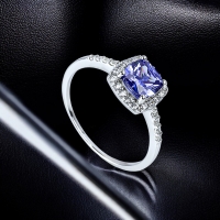 Anillo de Tanzanita Solitario Halo
