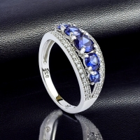 Anillo de Plata de Ley con Tanzanita