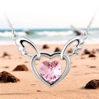 Collar de Cristal Austriaco Chapado en Rodio en Forma de Corazón Color Rosa