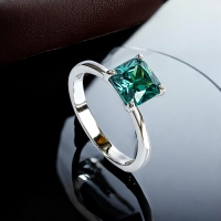 Anillo de Alejandrita Corte Princesa Con Plata Cambia de Color