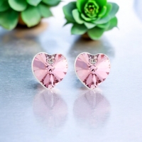 Hermosos Aretes de Cristal Swarovski Color Rosa En forma de Corazón