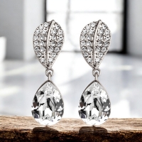 Hermosos Aretes de Cristal Swarovski Baño de 18k de Oro Blanco