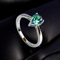 Anillo de Compromiso en Plata con Alejandrita