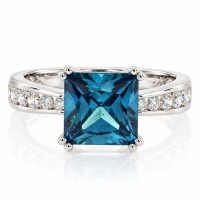 Anillo de Alejandrita en Plata de Ley