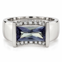 Hermoso Anillo de Alejandrita en Plata .925 ( Morado/Rosa )