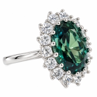 Hermoso Anillo de Plata con Alejandrita en Corte Ovalado