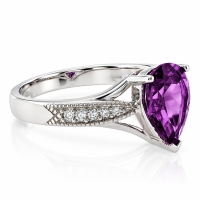 Anillo de Plata Fina con Alejandrita ( Morado/Rosa )