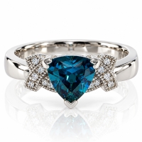 Anillo de Plata Fina de Ley con Alejandrita Azul a Verde