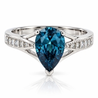 Anillo de Plata Fina con Alejandrita ( Verde/Azul )