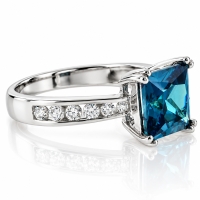 Anillo de Alejandrita en Plata de Ley
