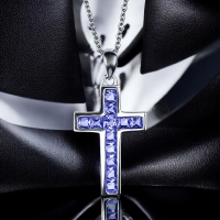 Cruz de Plata Con Tanzanita