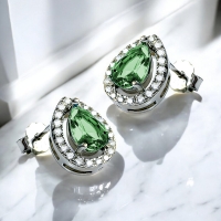 Aretes de Plata de Ley con Esmeralda
