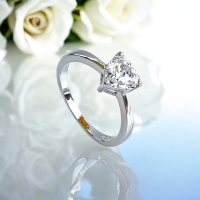 Anillo de Plata de Ley 925 Corazón Compromiso