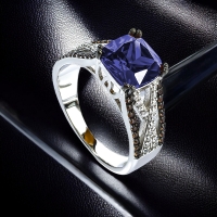 Anillo de Plata Con Tanzanita y Diamante Chocolate