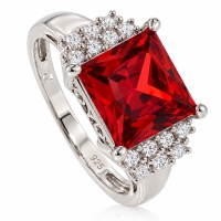 Hermoso Anillo de Plata .925 con Ópalo de Fuego