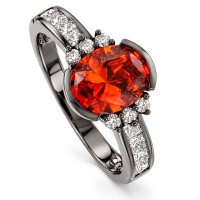 Anillo de Plata Oxidada con Ópalo de Fuego Corte Ovalado